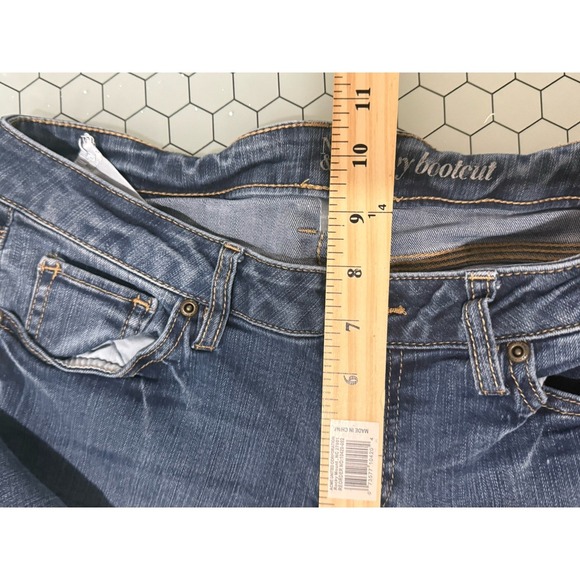 NY & C‎ WOMENS JEANS SIZE 10 PETITE CURVY BOOTCUT MEDIUM WASH DENIM LOW RISE - Picture 6 of 9